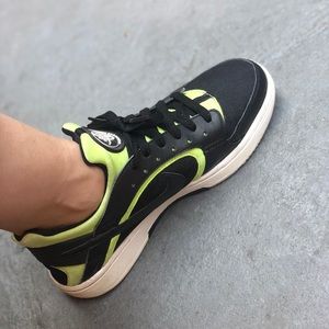 ✨RARE✨ Nike Huarache sneakers 👟